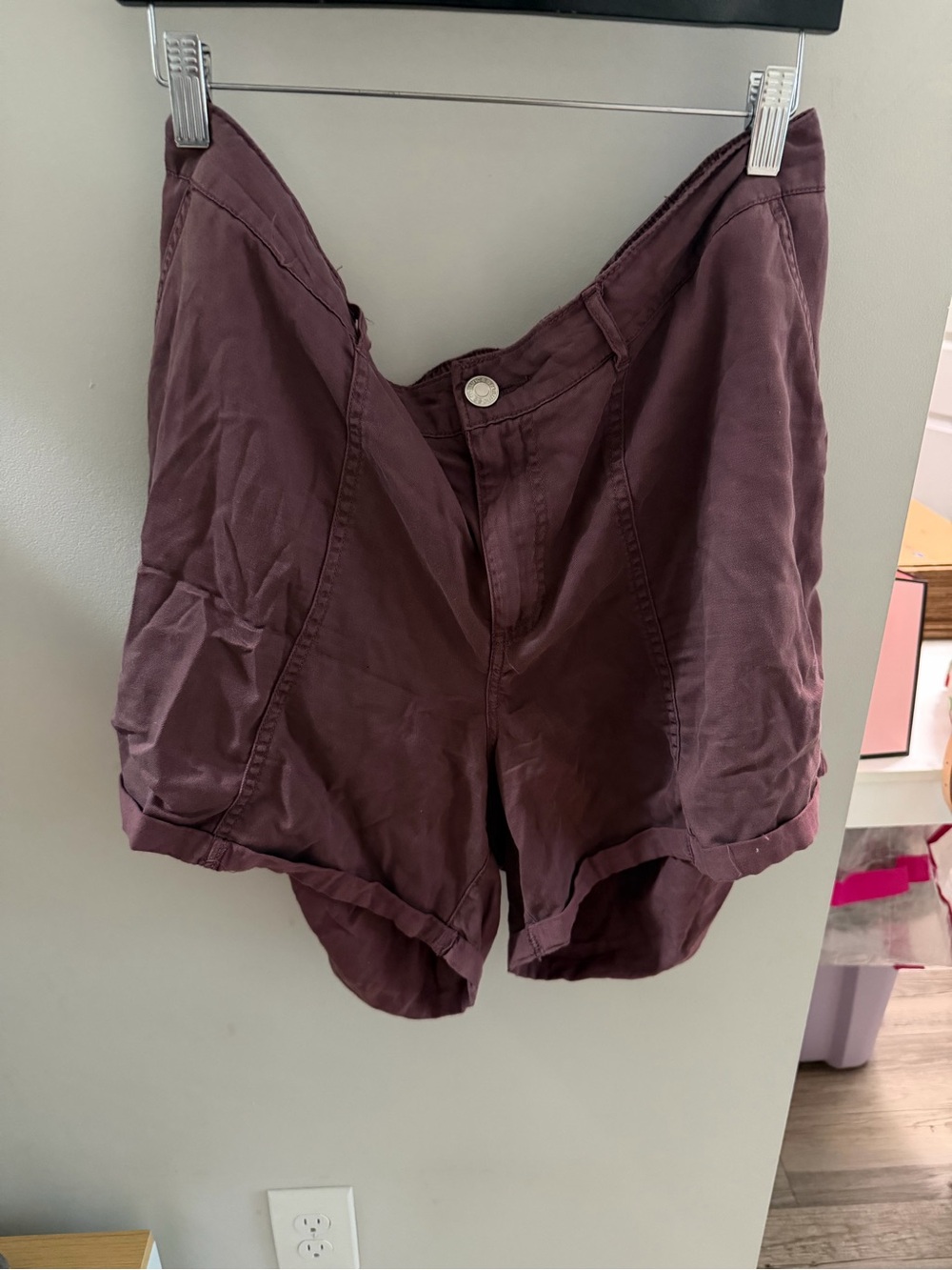 Maurices Plum Cargo Shorts